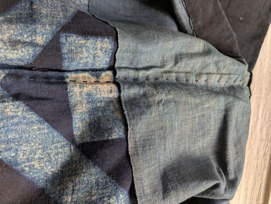 値引　珍品⑧古布時代物アンティークレトロ　貴重　藍染半纏　　インテリア　リメイク