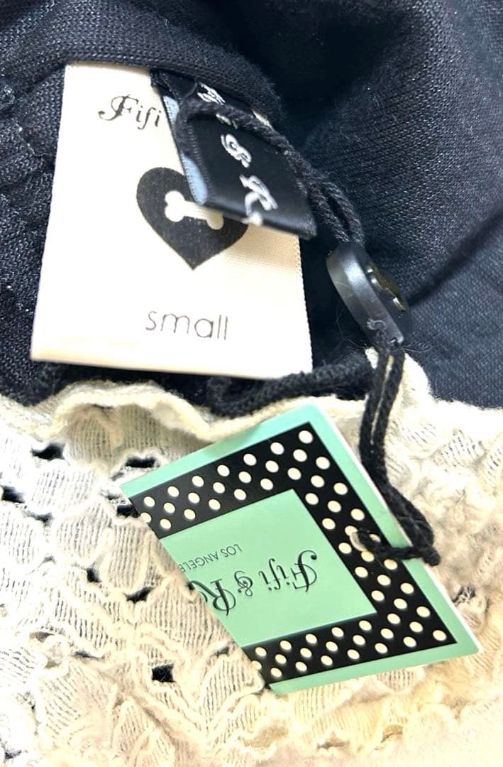 Fifi&Romeo フィフィアンドロメオ 　　タグ付　ファー襟フラワーレース￼