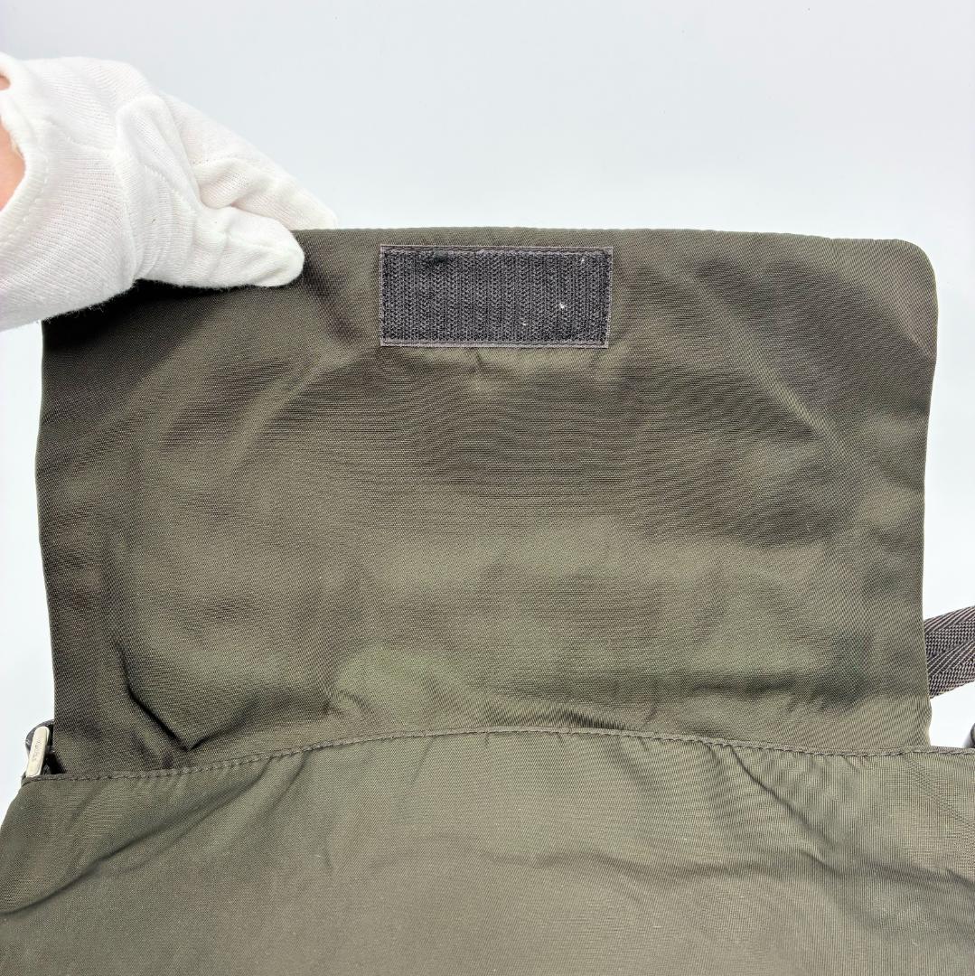 美品 PRADA プラダ ナイロン ショルダーバッグ カーキ A1359B1