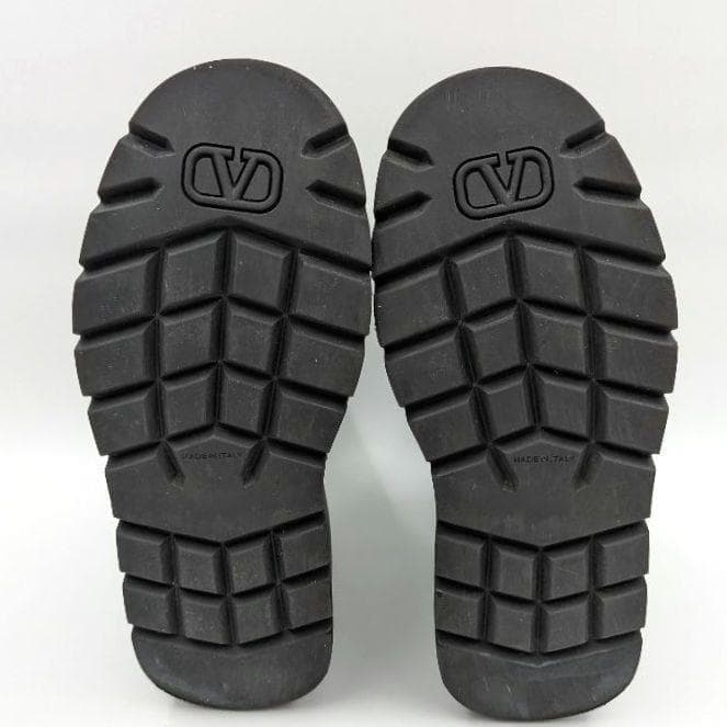 VALENTINO 厚底 サイドゴアブーツ ユニークフォーム Vロゴ