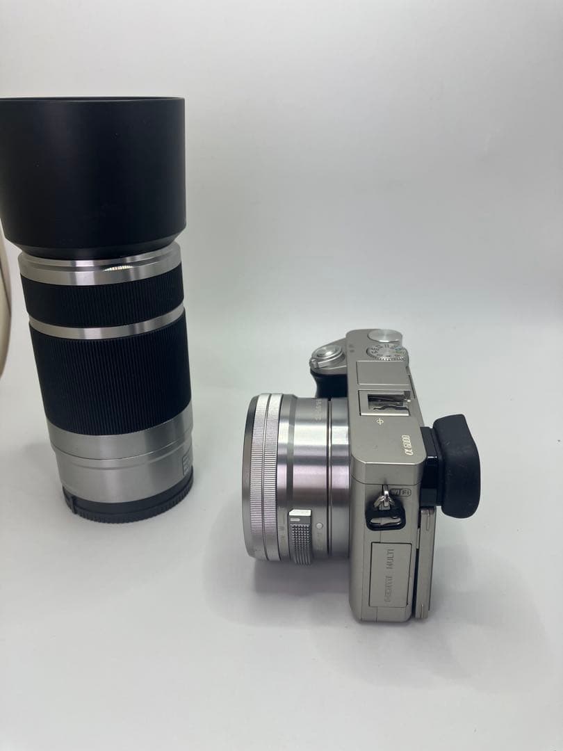 【返品保証・動作良好】SONY α6000 ダブルズームレンズキット シルバー