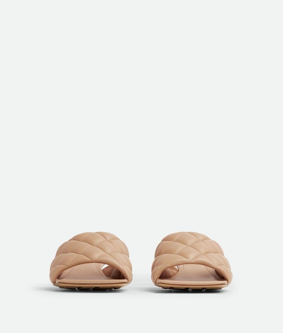 ⭐︎Bottega Veneta(ボッテガヴェネタ)⭐︎サンダル　パデッド ミュール