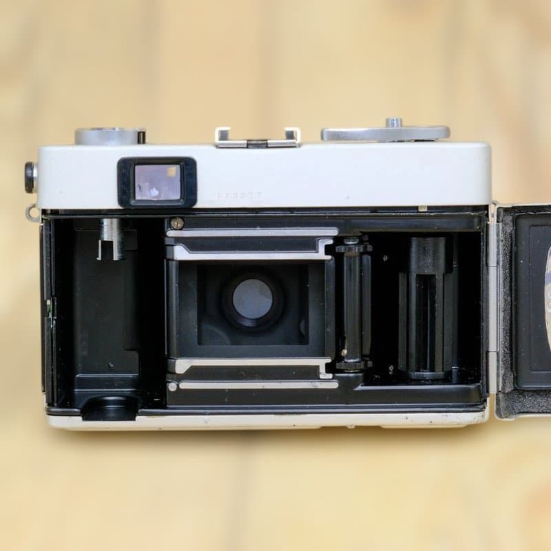 【整備品】珍品　KONICA C35 コニカ シルバーカウンター