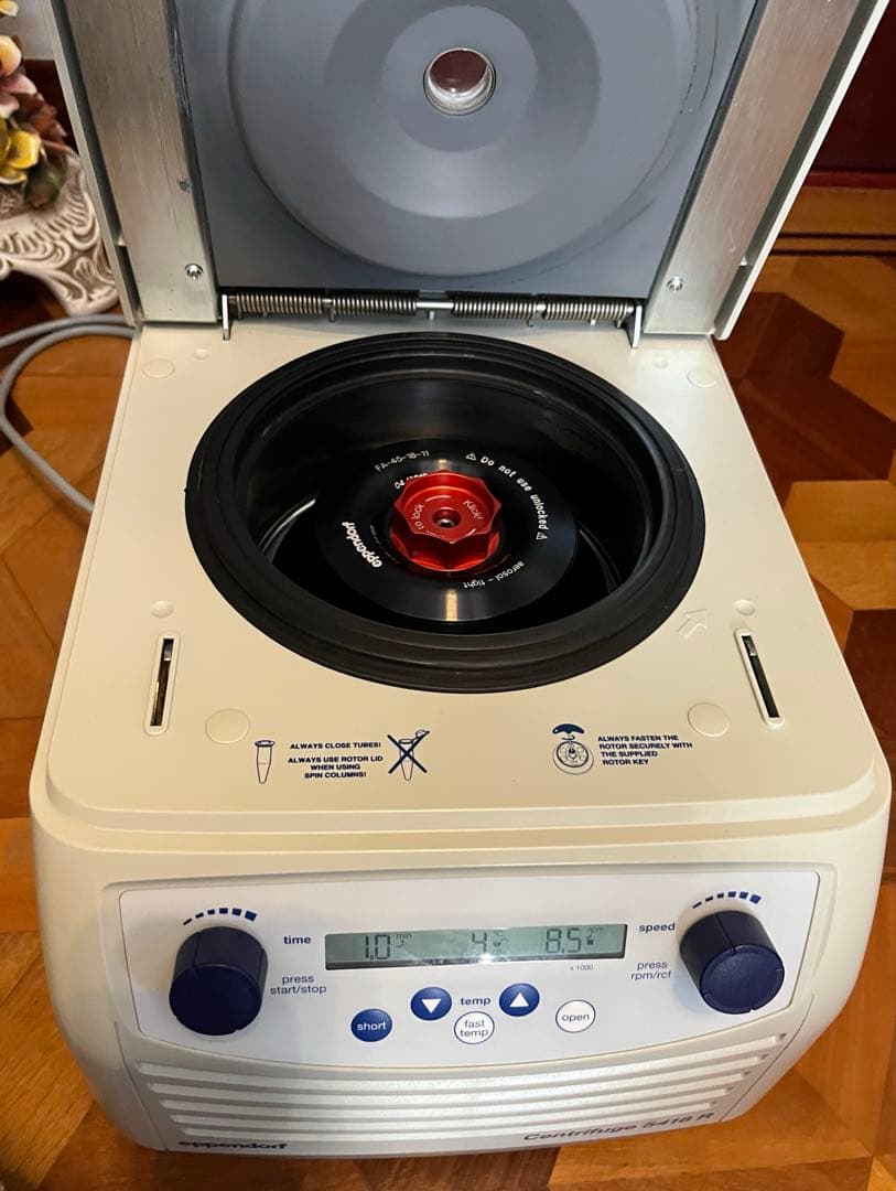 Eppendorf 冷却遠心機 5418R ローターつき