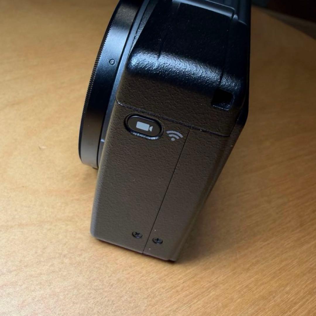 RICOH GR IIIx HDF GR3x HDF 3年保証　中古美品