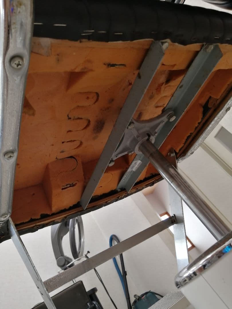 美容院用回転チェア 黒 合成皮革