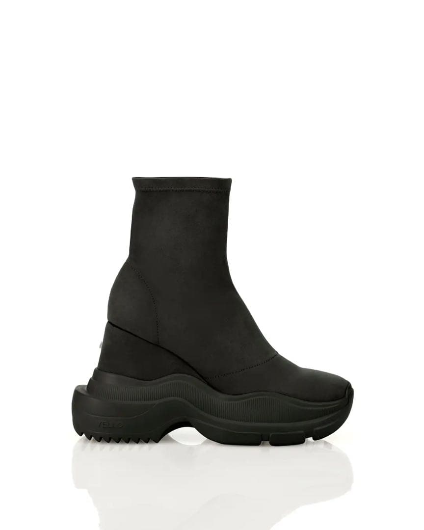 YELLO DOUBLE SNEAKER SHORT BOOTS M サイズ