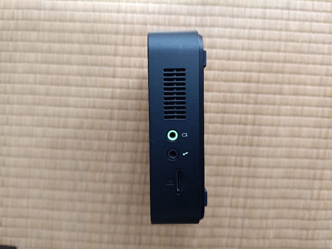 MINIS FORUM ミニPC ブラック 本体と付属品