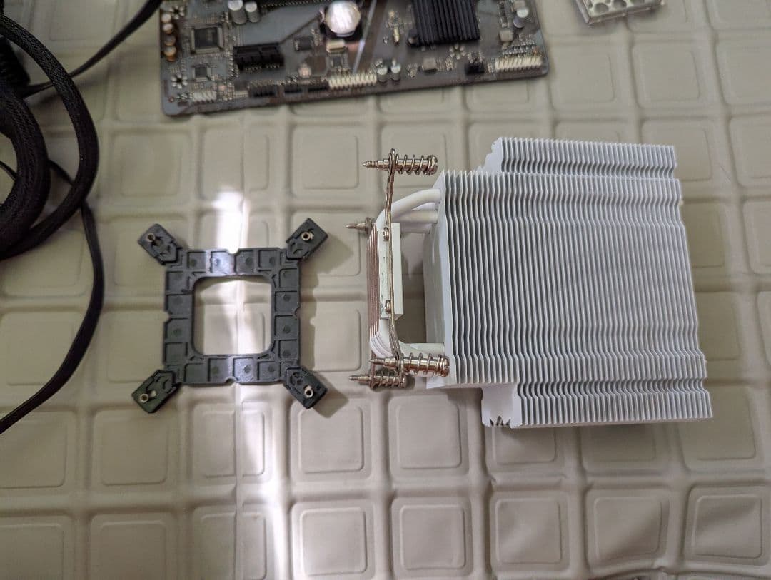 GIGABYTE LGA 1700 H610M メモリ　電源　他セット