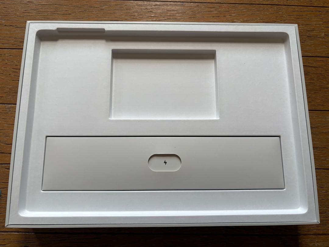 Surface Pro 7+ タイプカバー同梱 (美品)