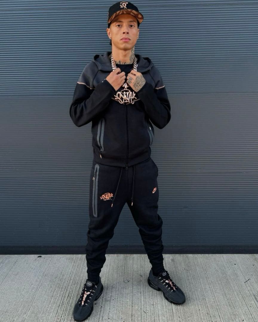 Nike syna world tech fleece 即日発送