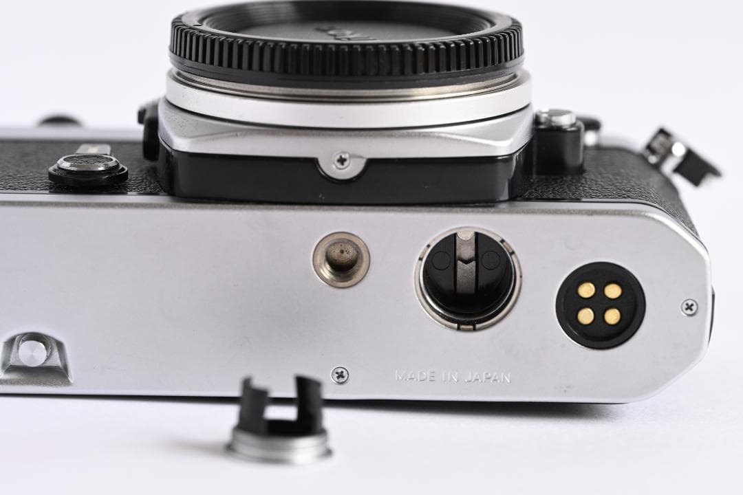 Nikon FE + Nikon SB-E フラッシュ