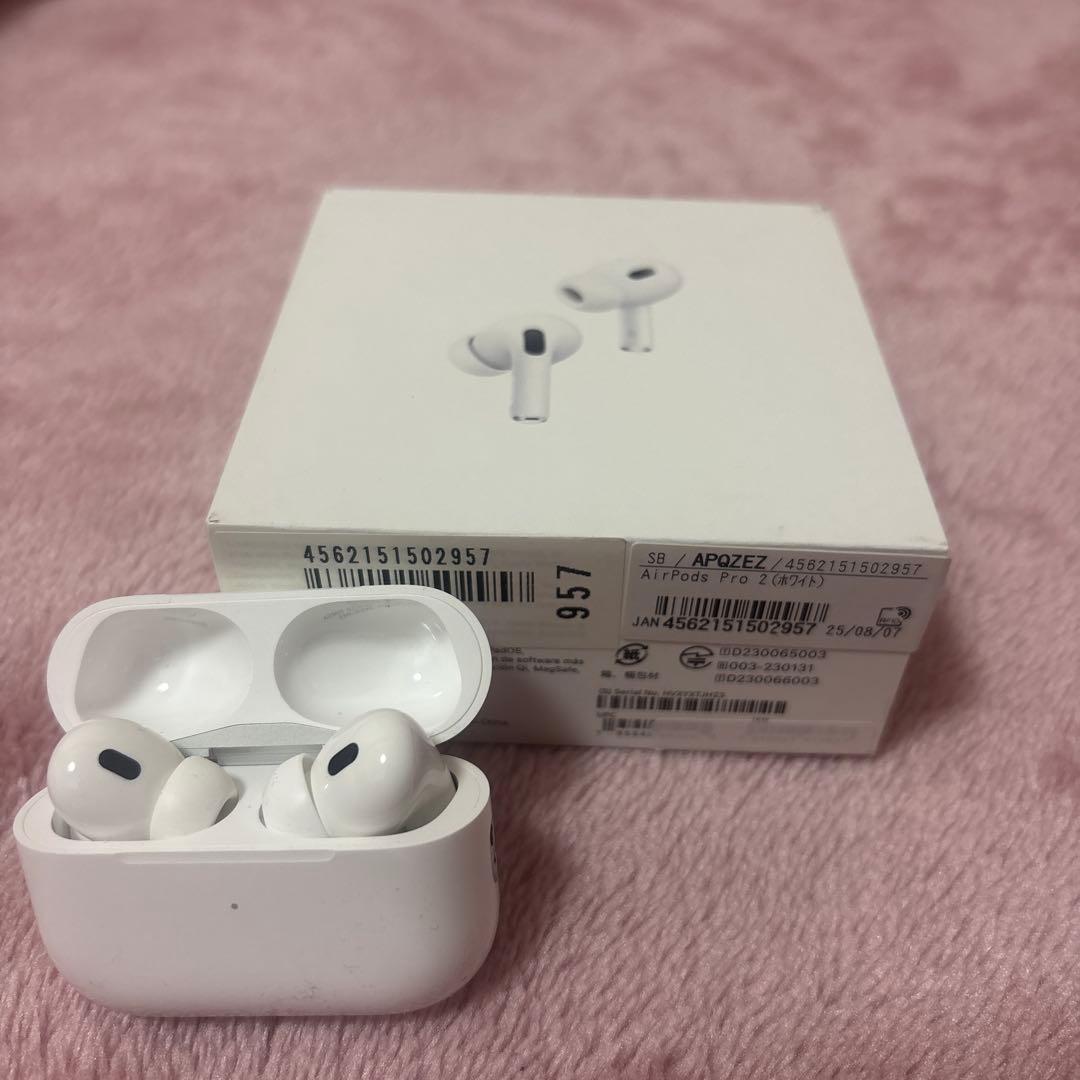 Apple AirPods Pro 2ケースカバー2個付き