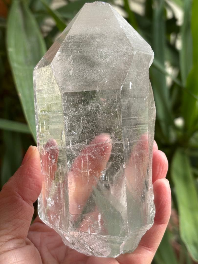 インド　マニハール産　グリーンファントムクォーツ　ポイント　873g 気泡入り