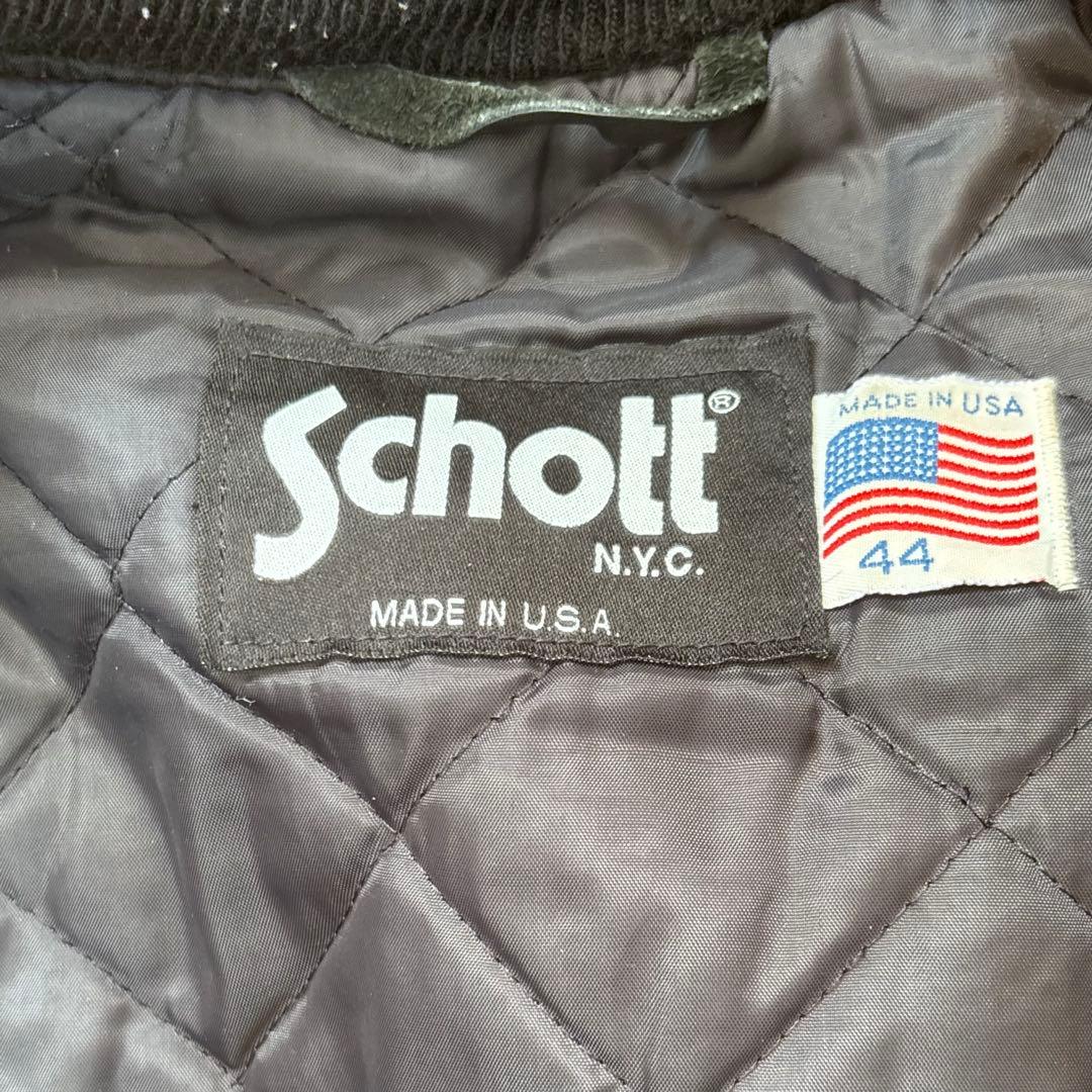 Schott スタジャン