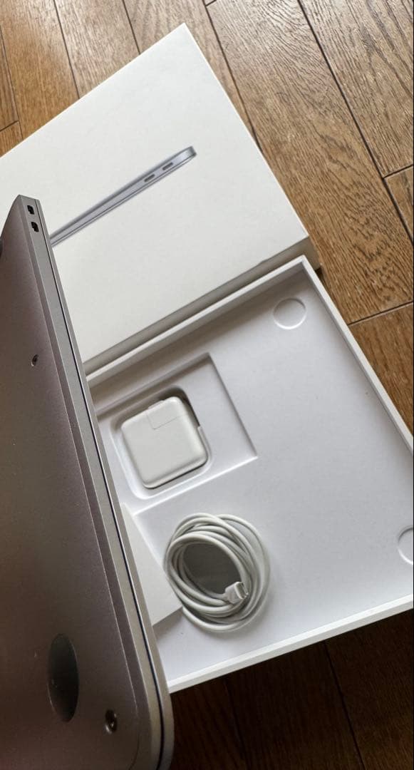 MacBook本体 MacBook Air 2020 i5 8GB 512GB