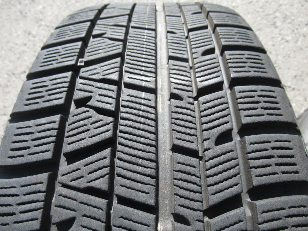 スタッドレス☆205/60R16 ヨコハマ プリウスα SAI ジューク等に☆