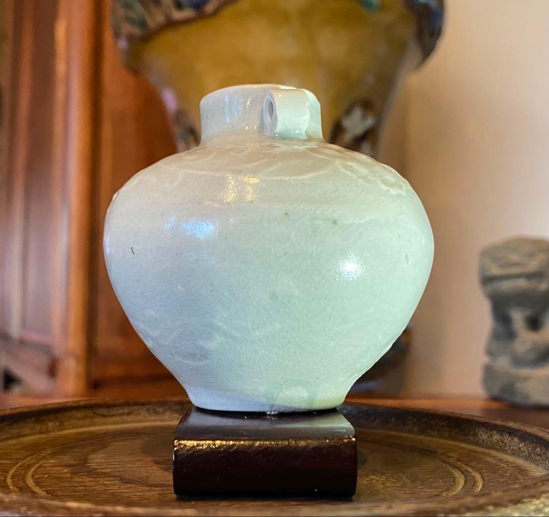 青白磁　小花器　鑑賞台付 ・一輪挿し ・ヴィンテージ　レア ・中国　台湾茶器