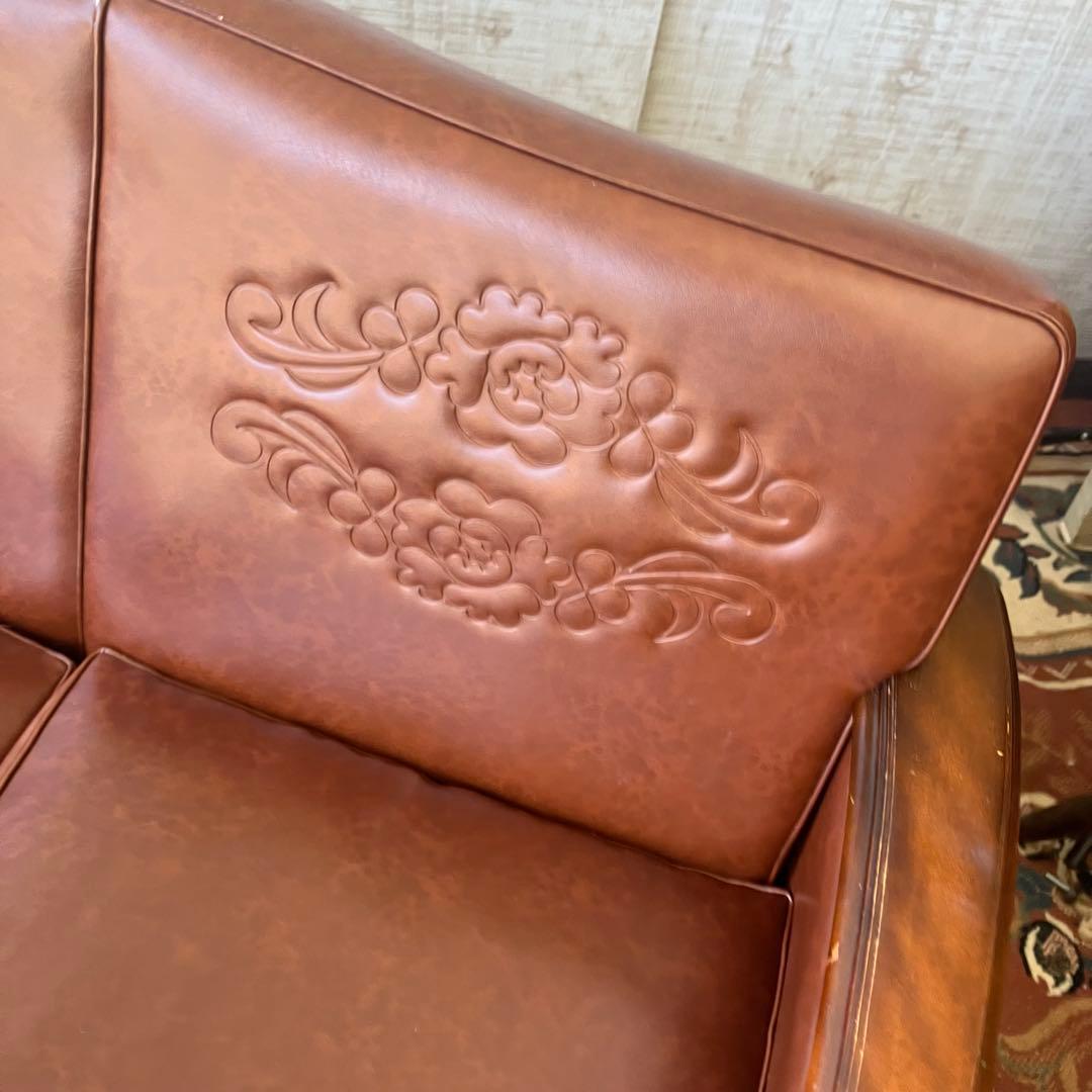 昭和レトロ オールドカリモク 古家具 三人掛けレザーソファー アームチェア 装飾