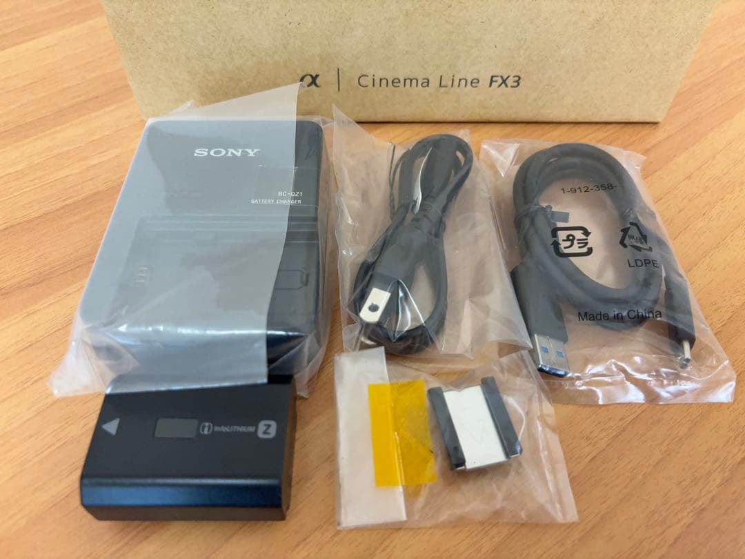 SONY Cinema Line カメラ ILME - FX3 使用回数わずか