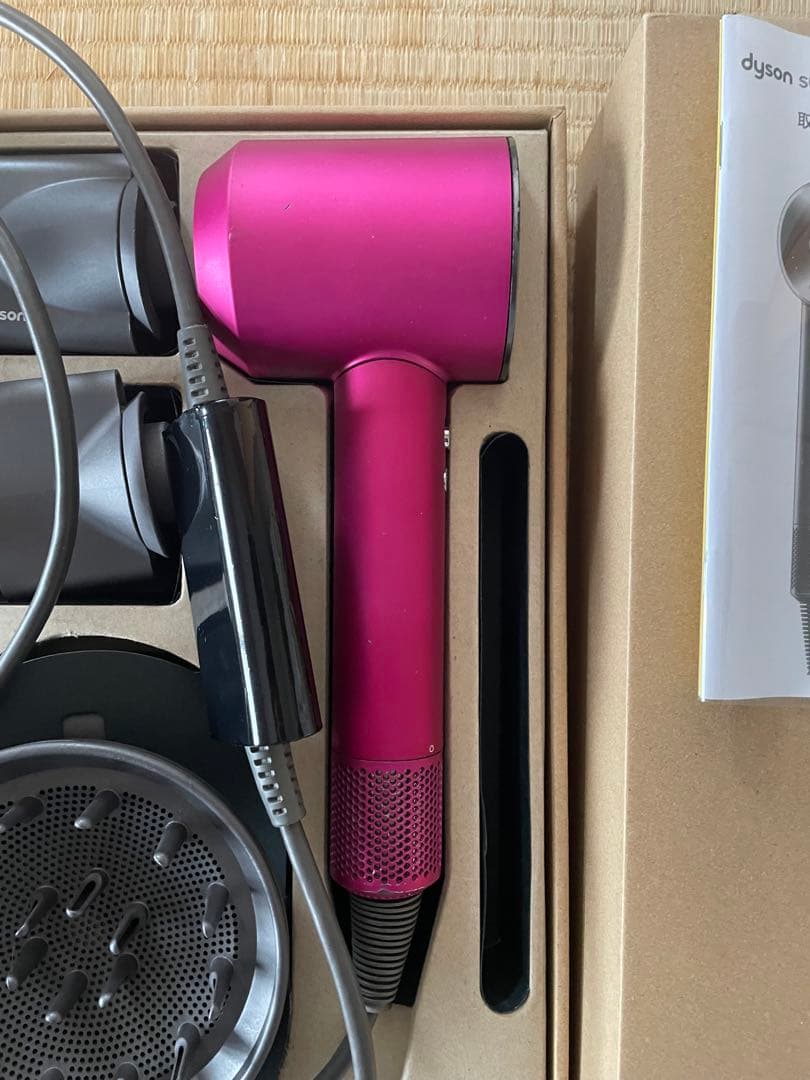 ダイソン　ドライヤー　Dyson Supersonic ヘアドライヤー ピンク
