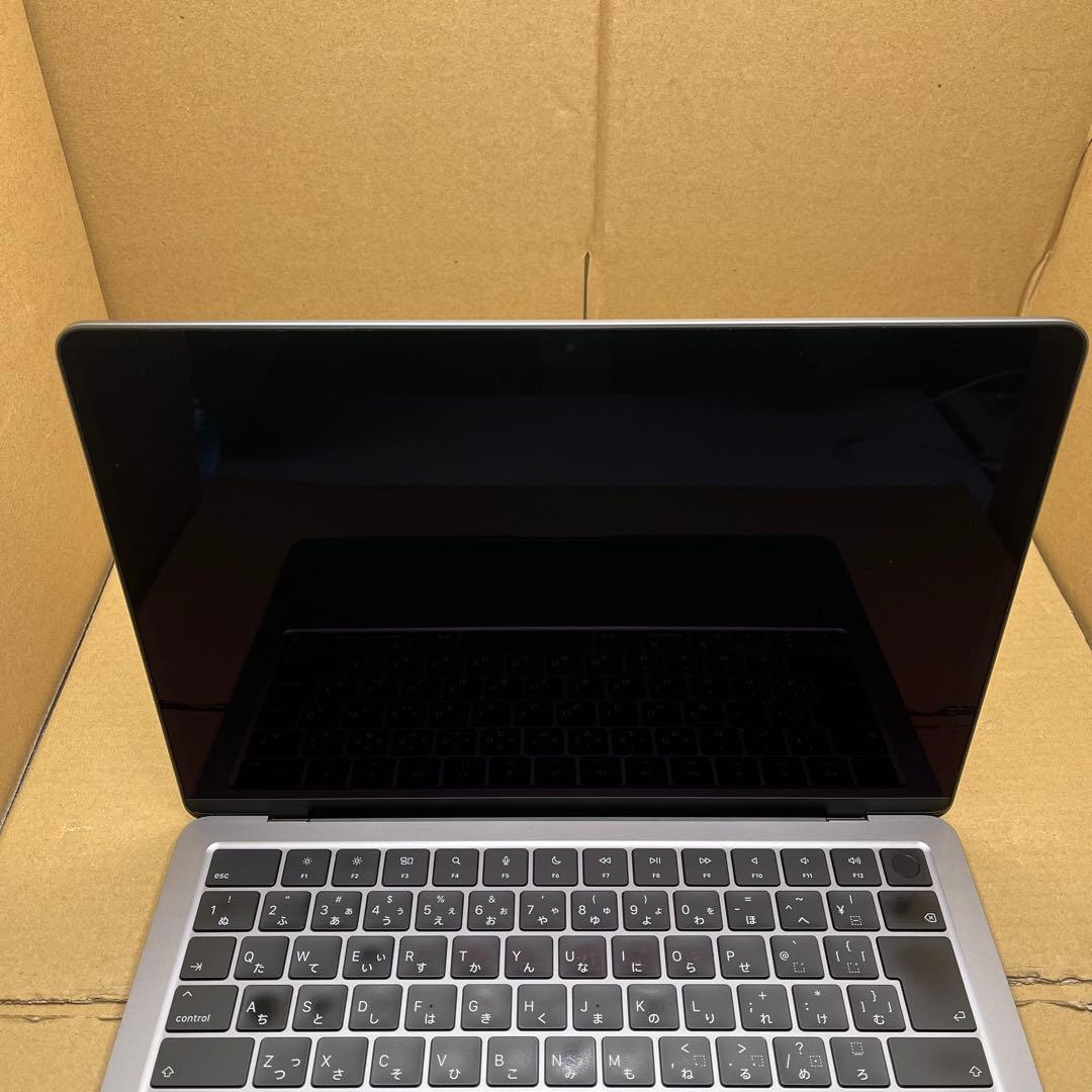 Apple MacBook Air M2 2022 13インチ　スペースグレイ
