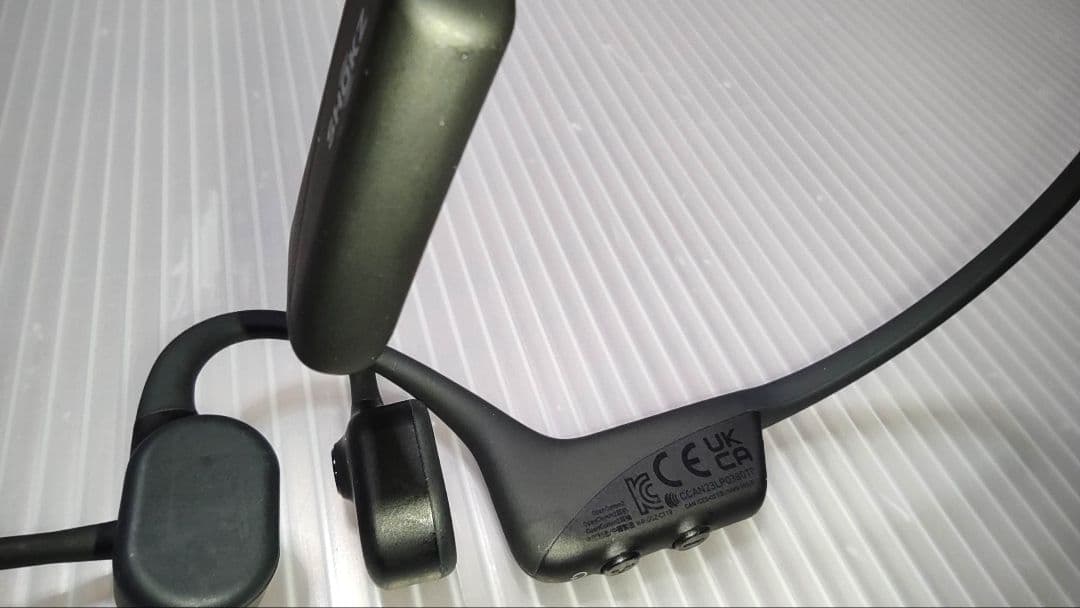 Shokz　ショックス　OpenComm2　骨伝導　ワイヤレス　イヤホン