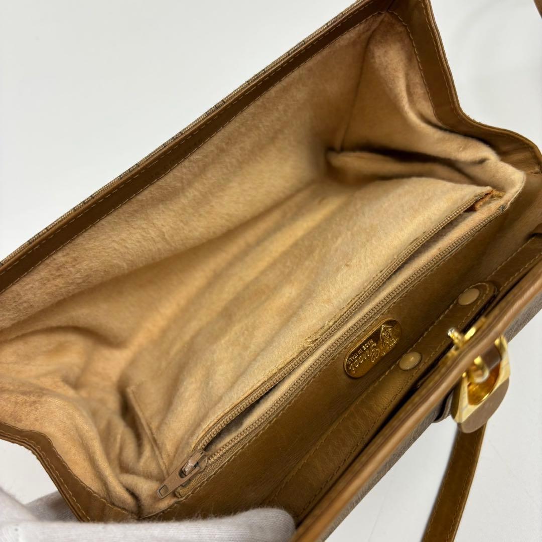 廃盤✨オールドGUCCI マイクロＧＧ　ゴールド ショルダー PVC ブラウン