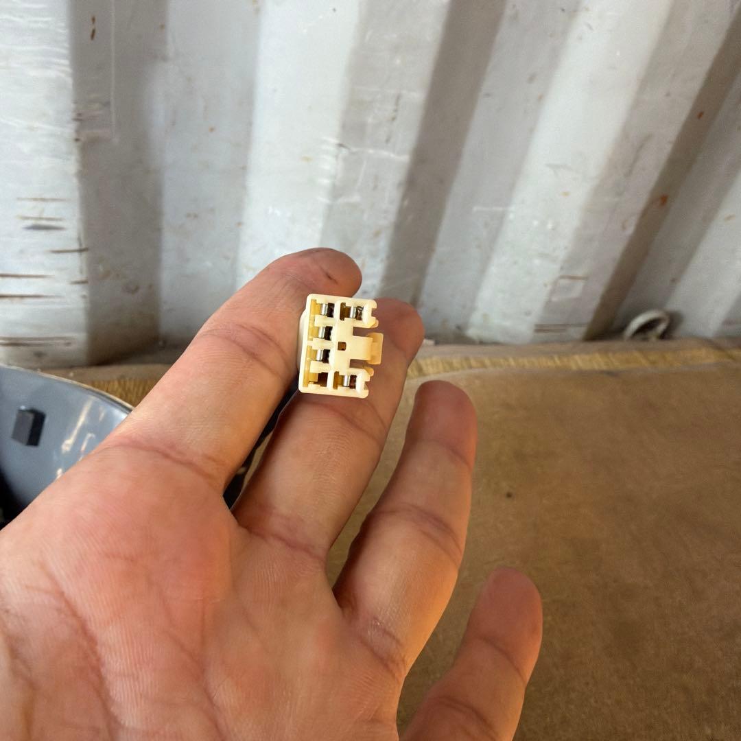 トヨタアクア NHP10 純正 左テールランプ