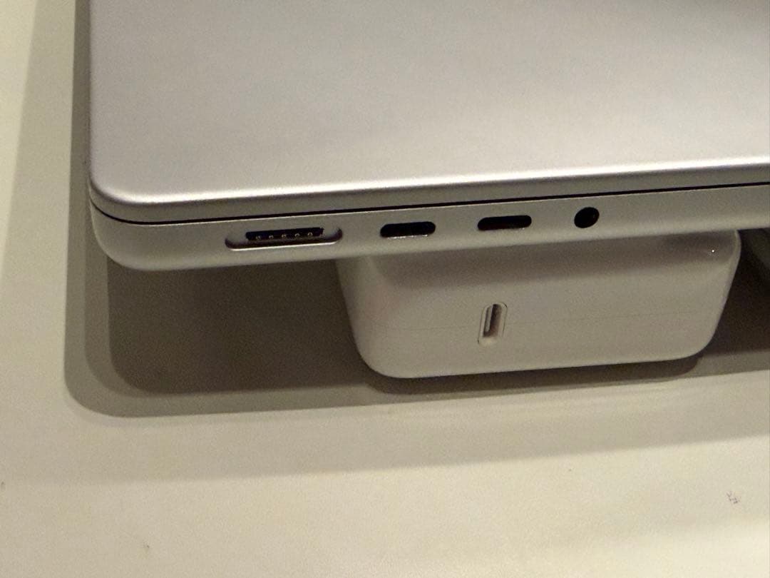 MacBook Pro 14“ M1 Max 64GB JIS