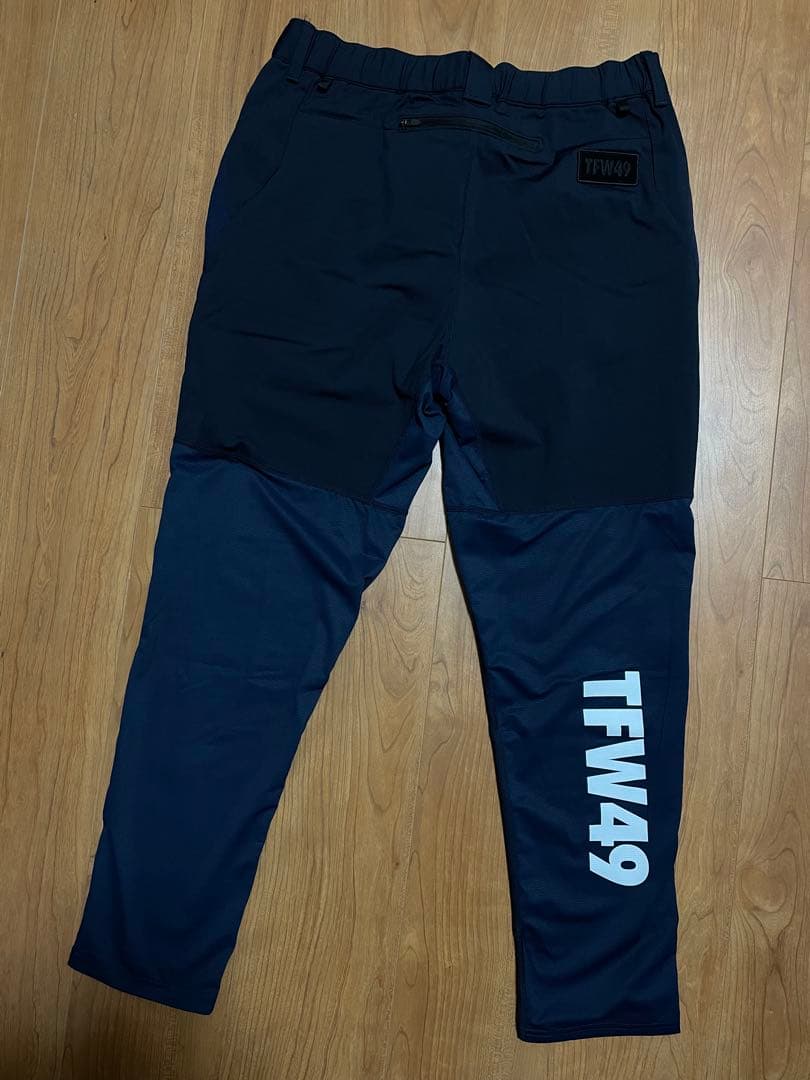 未使用　tfw49 ハイブリッドパンツ L ネイビー　ゴルフ