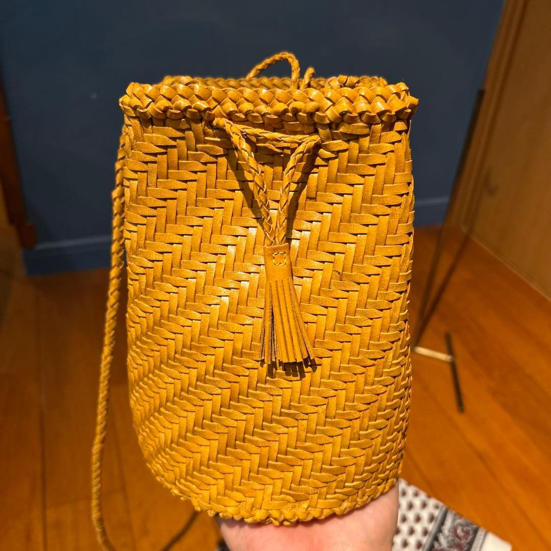 【美品】トゥモローランド　編み込みレザー　巾着バック　牛革　ショルダー　ドラゴン