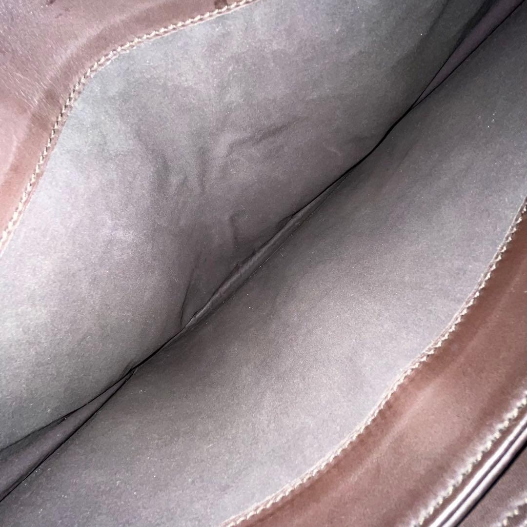 未使用級✨　BOTTGAVENETA イントレチャート ビジネスバッグ　レザー