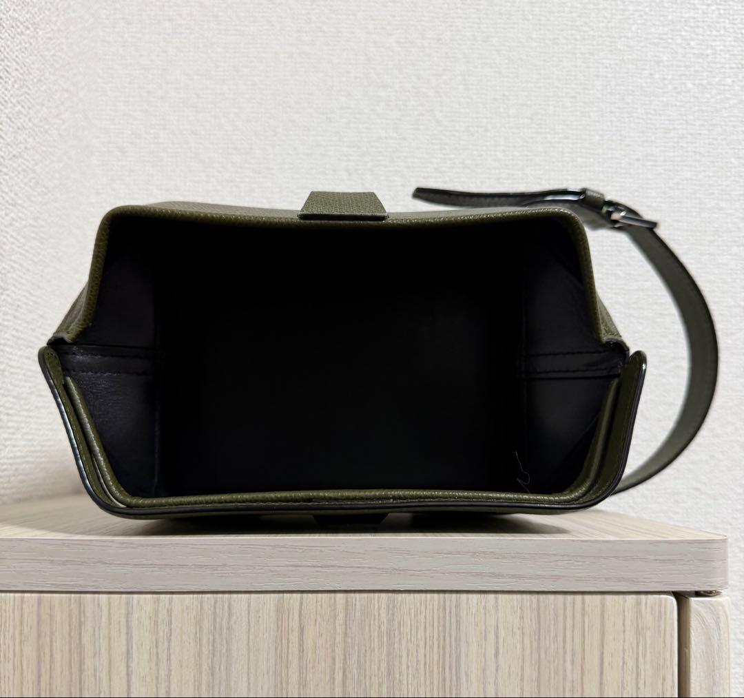 Valextra オリーブグリーン トリックトラック