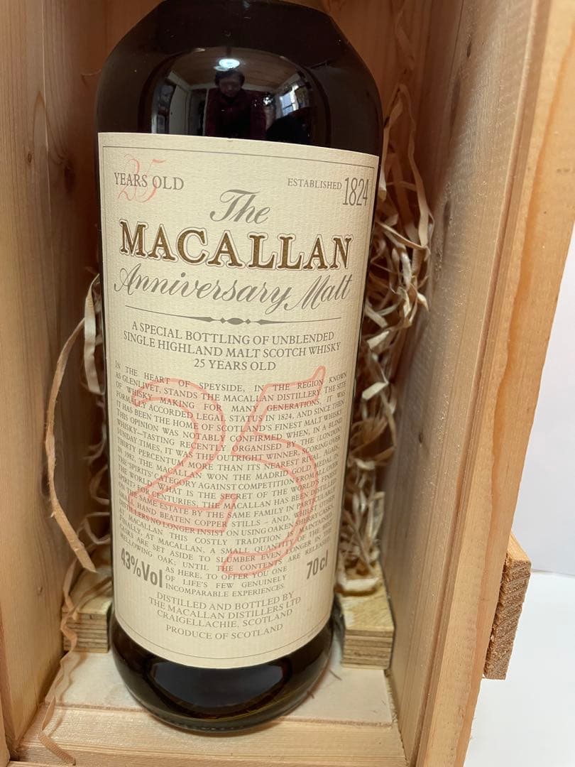 ザ・マッカラン ウイスキー 25年 アニバーサリー モルト 木箱 液面・状態良好