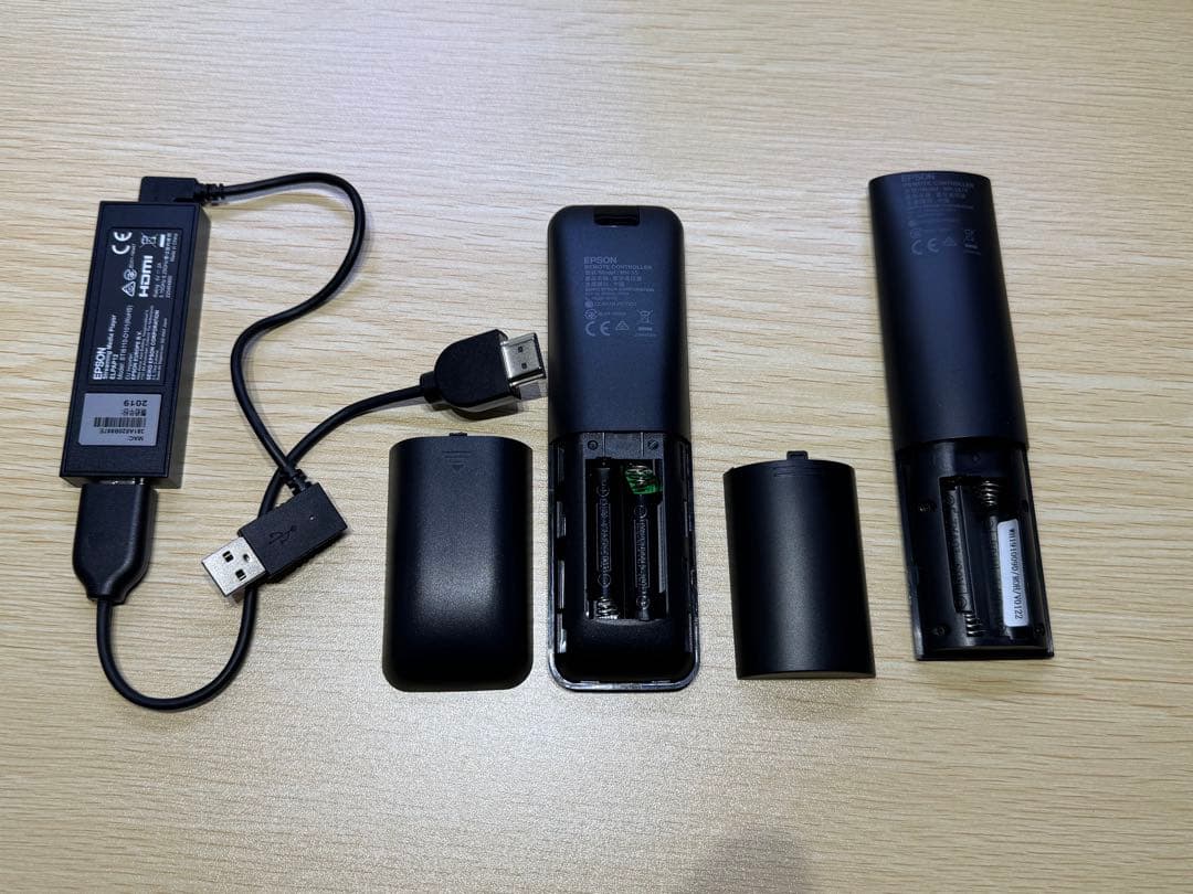 EPSON EH-LS500B プロジェクター本体