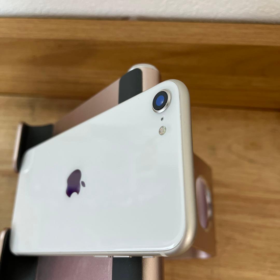 バッテリー新品100%！iPhoneSE3 3世代64G SIMフリー