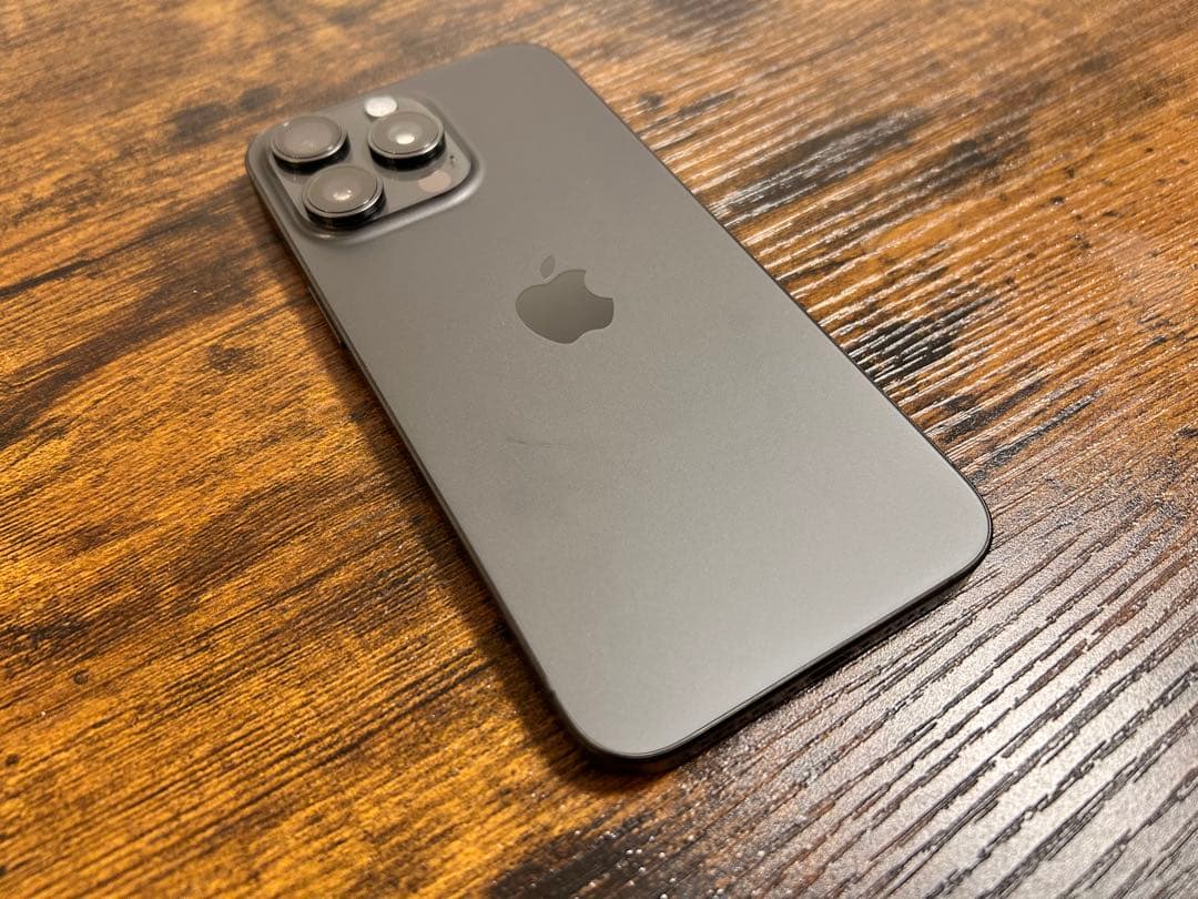 Apple iPhone 15 pro max ブラックチタニウム