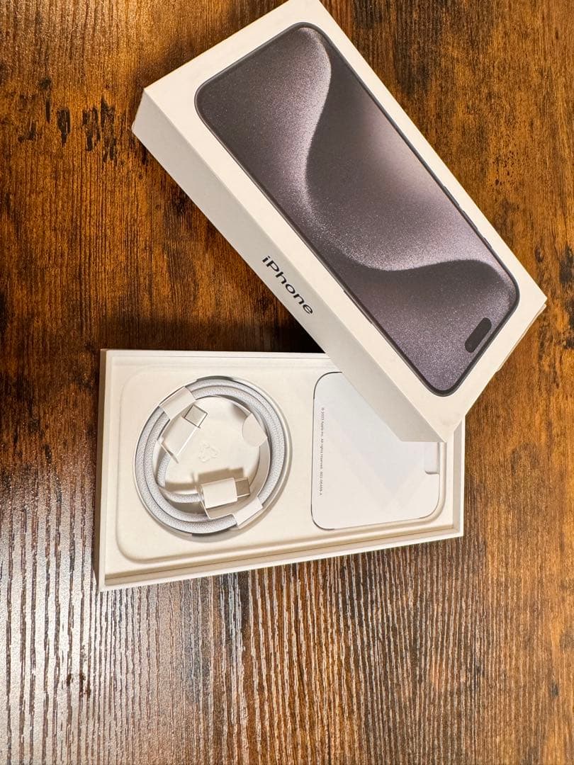 Apple iPhone 15 pro max ブラックチタニウム