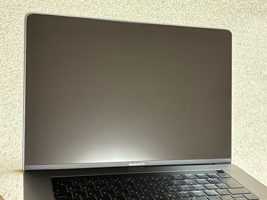 MacBookPro15インチ2018 、Corei9、SSD1TB、32GB