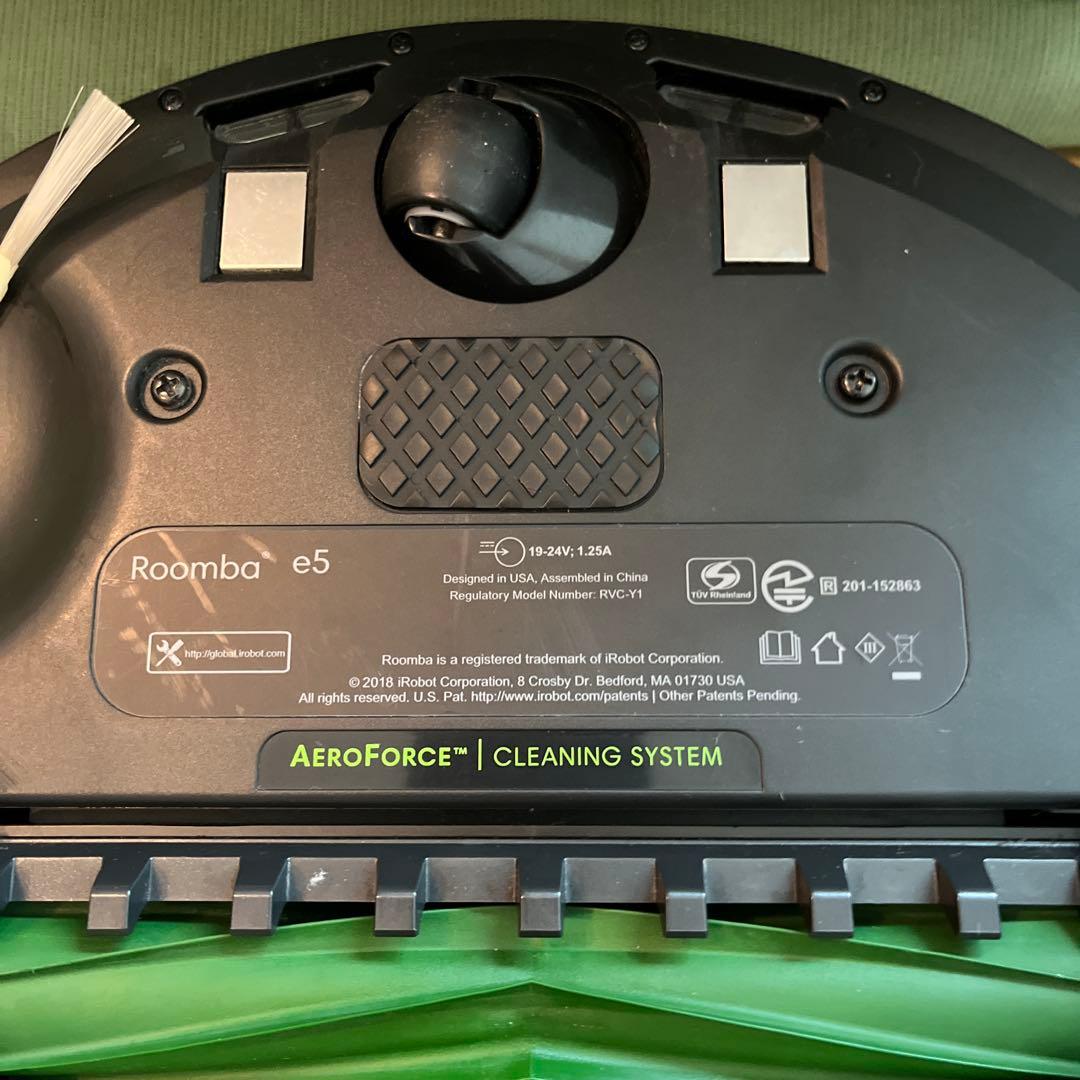 iRobot Roomba ルンバ　e5 ロボット掃除機 本体、箱付き