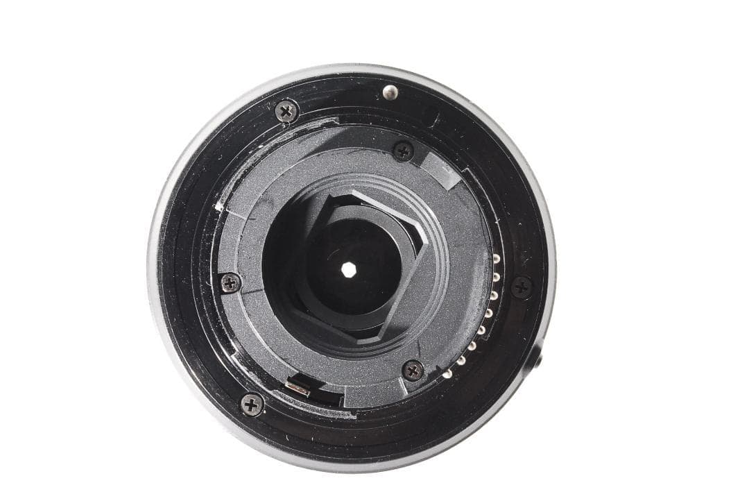 Nikon D5300 Wi-Fi機能搭載でスマホ転送可能！画面反転で自撮り♪