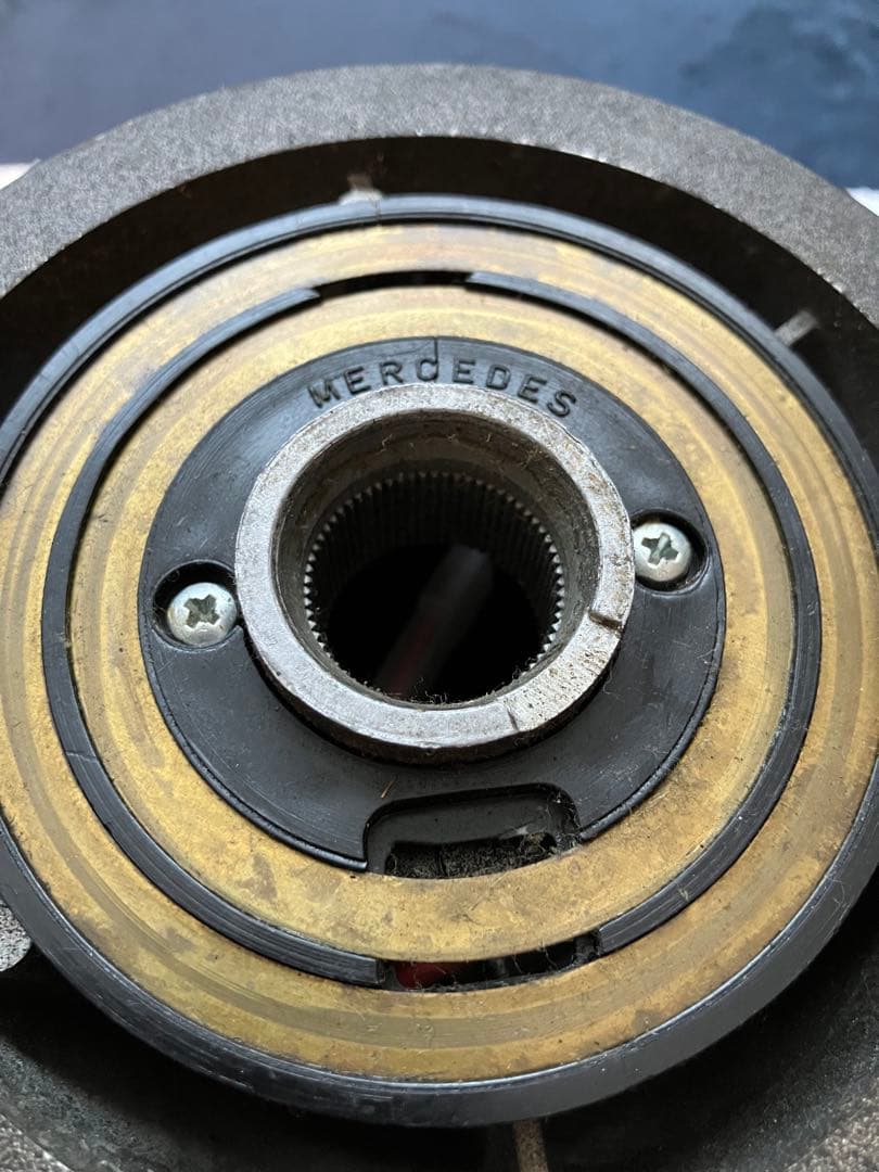 ナルディNARDI wood handle イタリア製　ボス2種類　メルセデス含