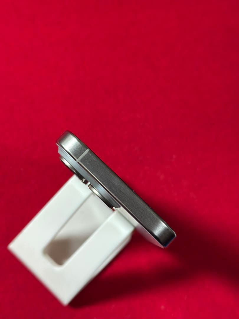 【2074】iPhone 15pro ナチュラルチタニウム256GBsimフリー