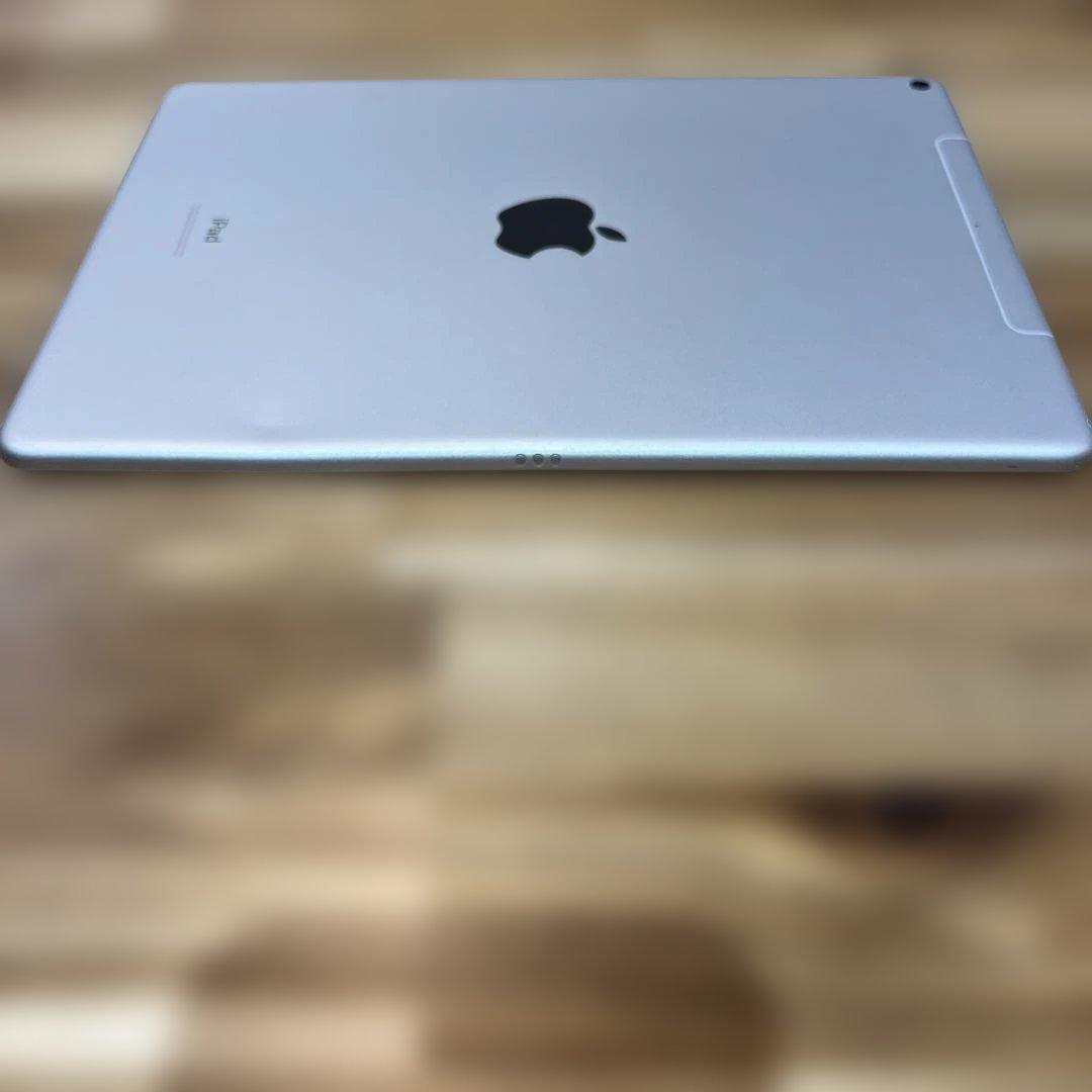 K1383 SIMフリー　iPad Air 3 64GB