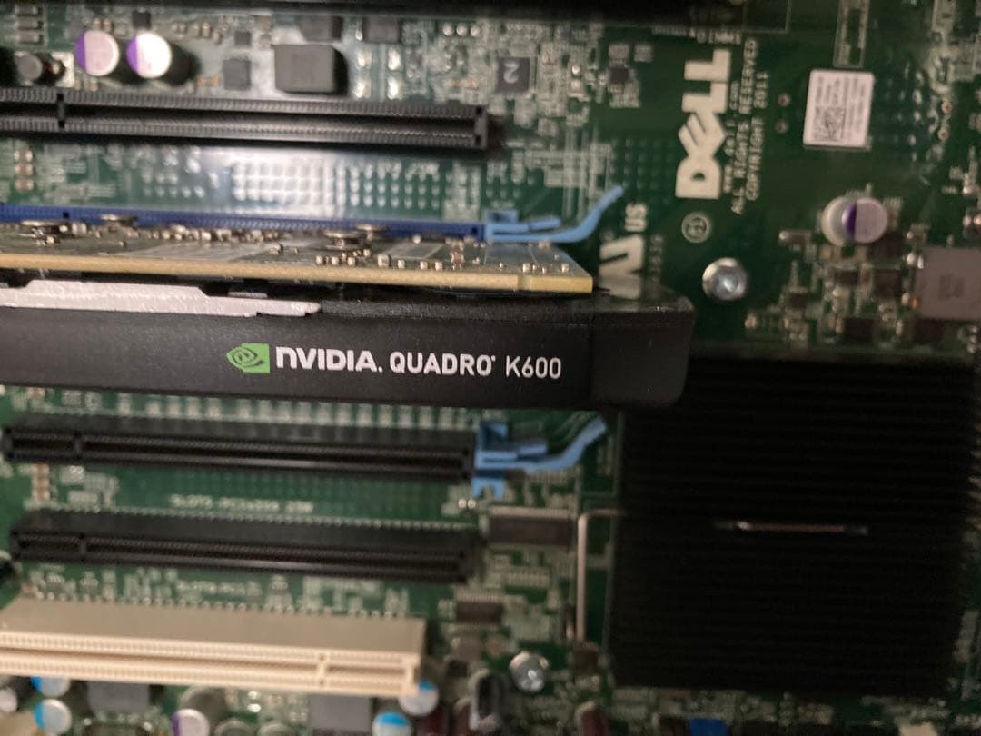 安価クリエータPC E5-1620 16G QuadroK600 SSD+HDD