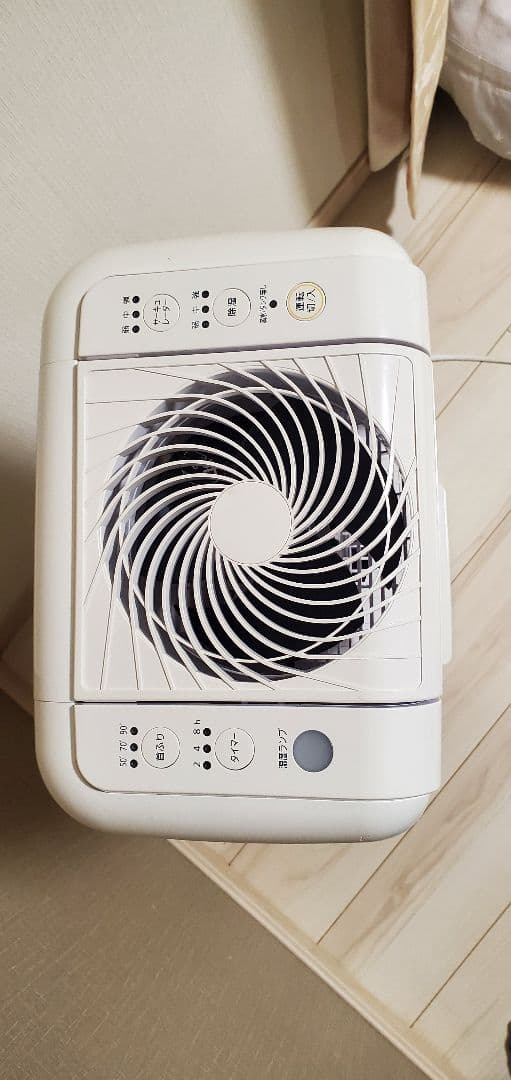 【美品】アイリスオーヤマ除湿機サーキュレーター・デシカント方式IJDC-K80