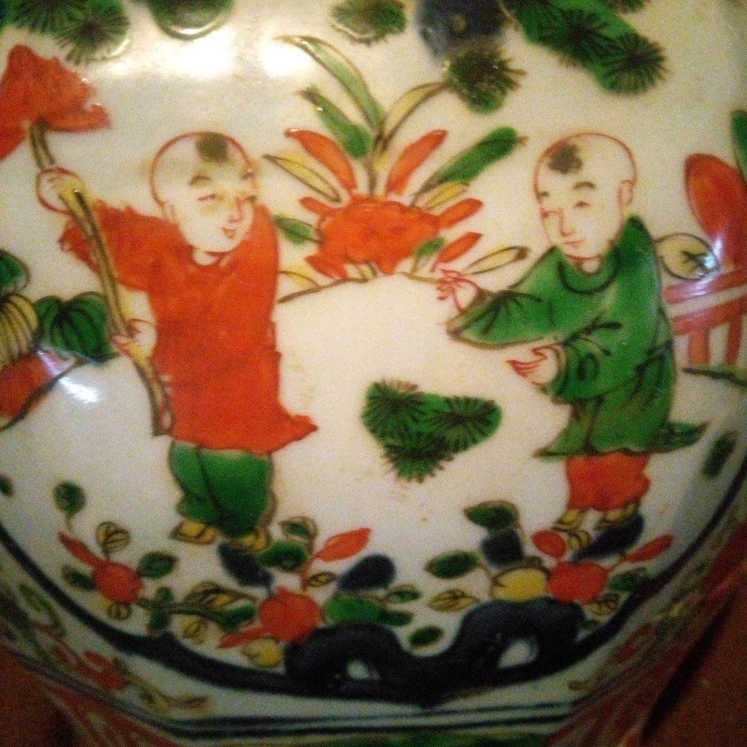 中国陶磁器　明万歴赤絵　唐子壺