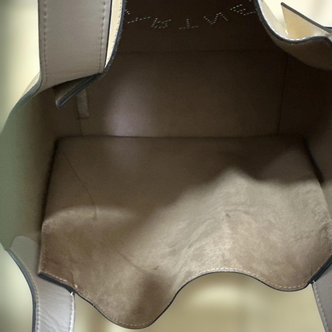 Stella McCartney ゴールド トートバッグとポーチ