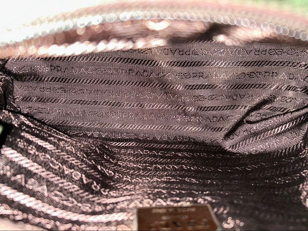 PRADA プラダ　ハンドバッグ三角プレート　ナイロン　ダークグリーン